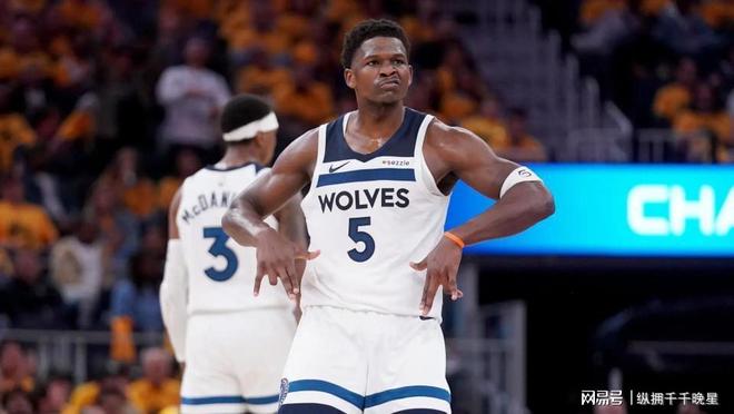关于集结日突围战来临，明尼苏达森林狼围绕欧篮联外线爆发，球迷炸锅，数据趋势出现新变化的信息