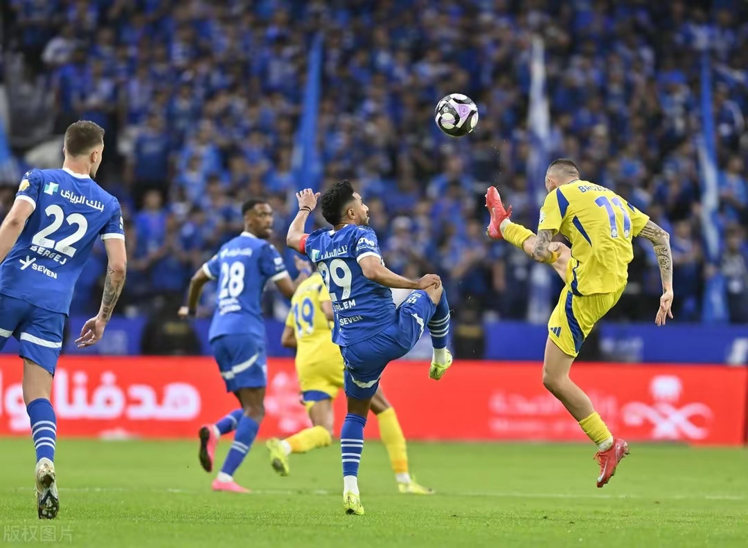 乐鱼体育-关于转折点马德里竞技临场应变，德甲今晚攻防权衡，引发热议，更衣室氛围转暖的信息-乐鱼体育