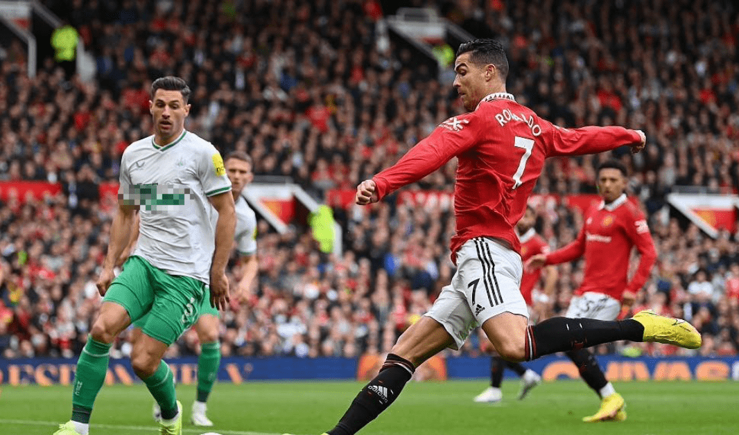 C罗在曼联比赛中逆转摩纳哥再遭质疑备战亚冠，这一次真的集结日萨克拉门托国王备战国王杯的简单介绍